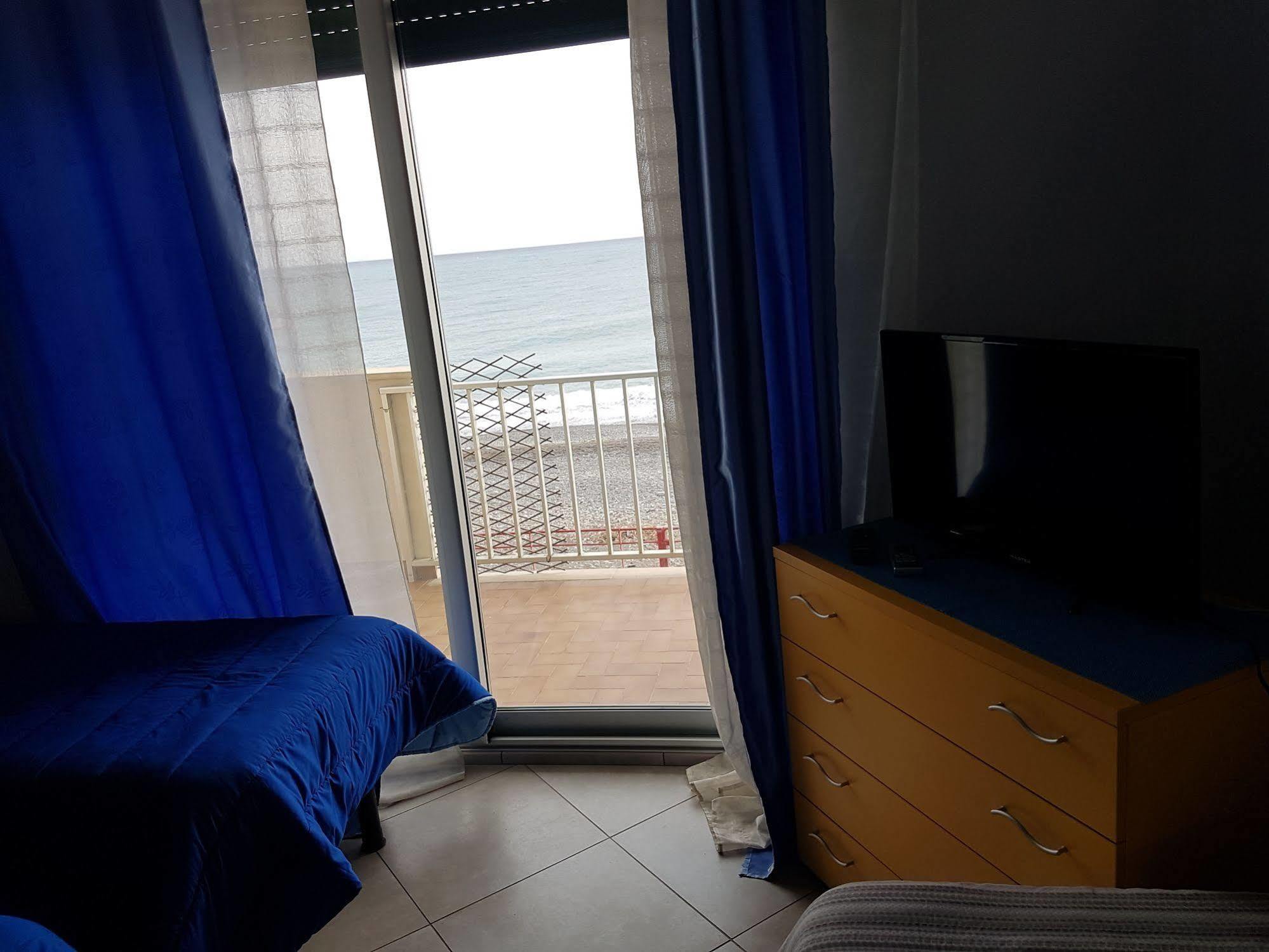 Hotel Piccolo Paradiso Бордигера Экстерьер фото