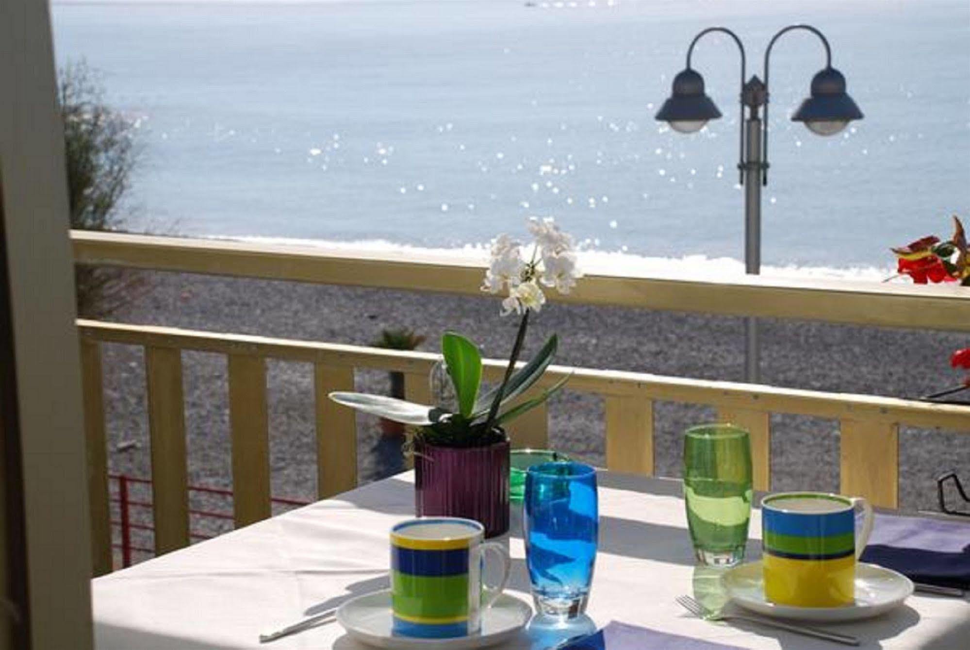 Hotel Piccolo Paradiso Бордигера Экстерьер фото